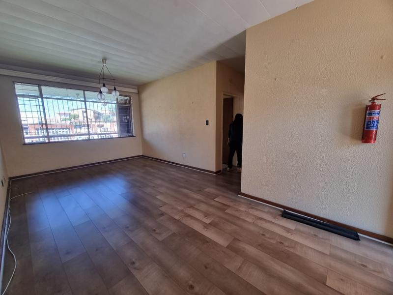 1 Bedroom Property for Sale in New Redruth Gauteng