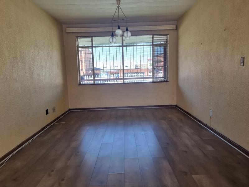 1 Bedroom Property for Sale in New Redruth Gauteng
