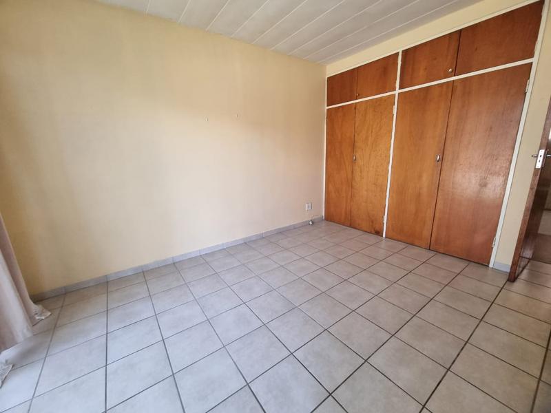 1 Bedroom Property for Sale in New Redruth Gauteng