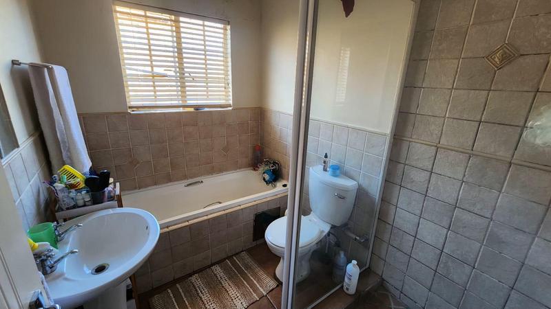 2 Bedroom Property for Sale in Castleview Gauteng