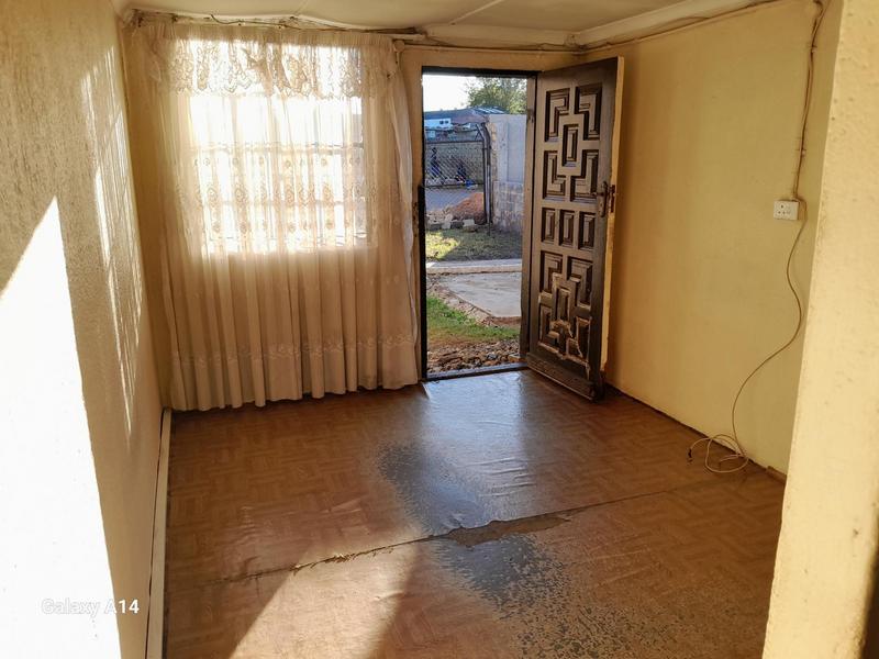To Let 1 Bedroom Property for Rent in Jabavu Gauteng