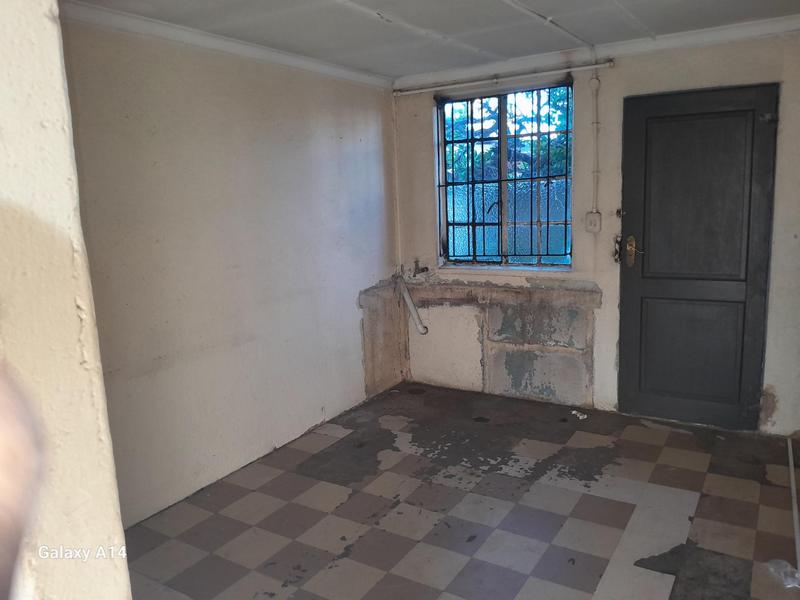 To Let 1 Bedroom Property for Rent in Jabavu Gauteng