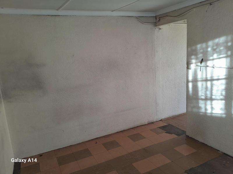 To Let 1 Bedroom Property for Rent in Jabavu Gauteng
