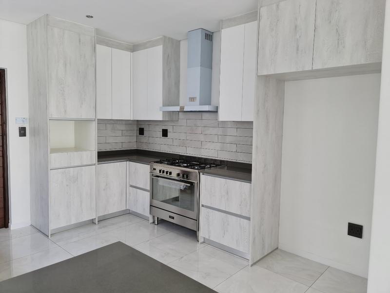 To Let 2 Bedroom Property for Rent in Emmarentia Gauteng