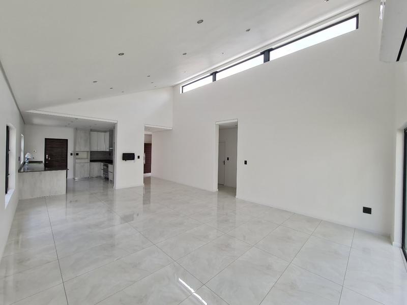 To Let 2 Bedroom Property for Rent in Emmarentia Gauteng