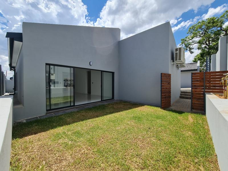 To Let 2 Bedroom Property for Rent in Emmarentia Gauteng