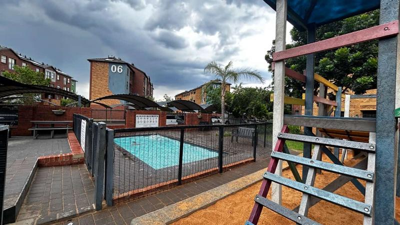 2 Bedroom Property for Sale in Montana Tuine Gauteng