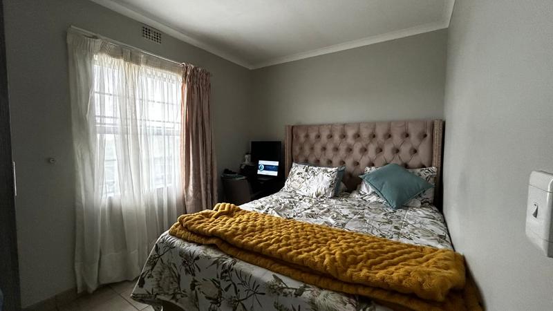 2 Bedroom Property for Sale in Montana Tuine Gauteng