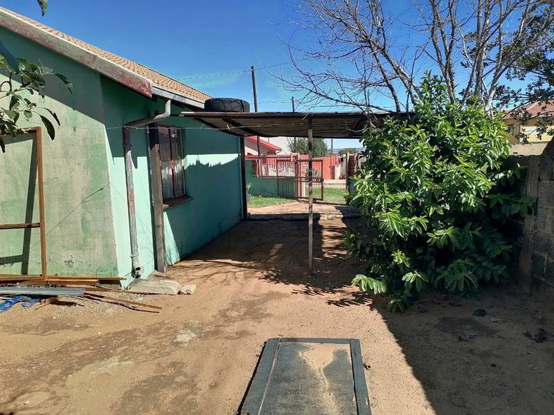 2 Bedroom Property for Sale in Mohlakeng Gauteng