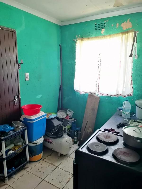 2 Bedroom Property for Sale in Mohlakeng Gauteng