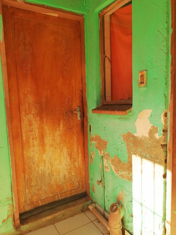 2 Bedroom Property for Sale in Mohlakeng Gauteng