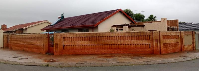 3 Bedroom Property for Sale in Protea North Gauteng