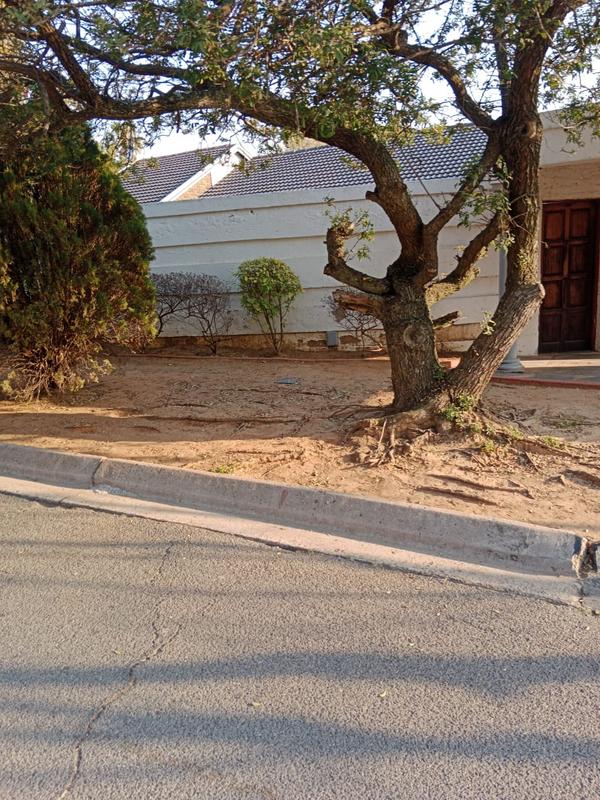 4 Bedroom Property for Sale in Birch Acres Gauteng