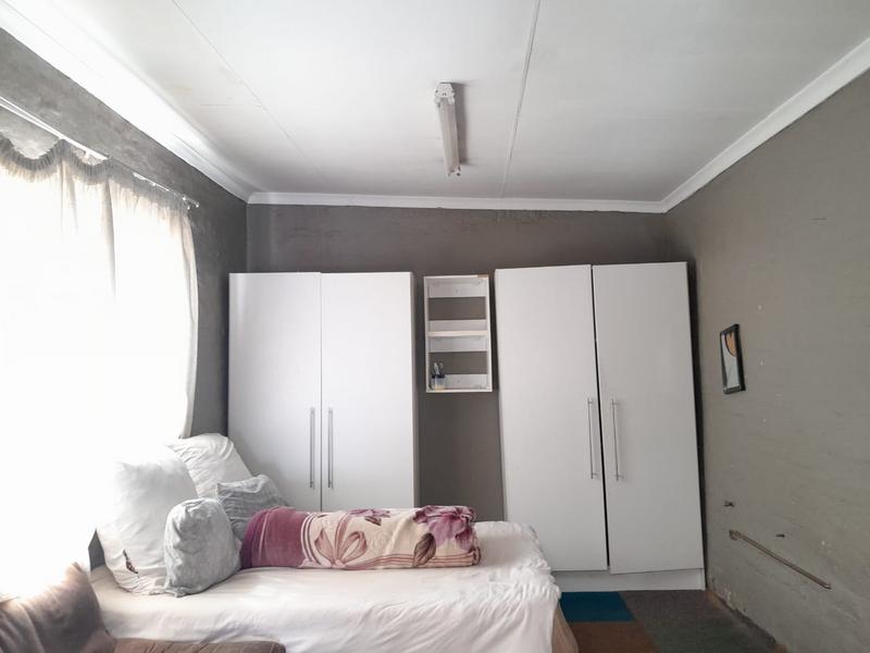 11 Bedroom Property for Sale in Brixton Gauteng