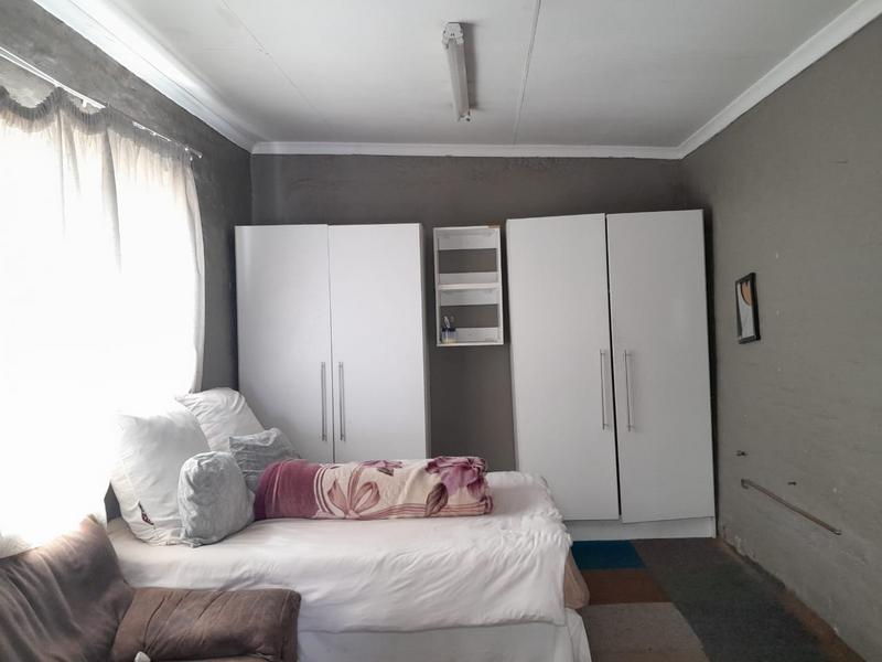11 Bedroom Property for Sale in Brixton Gauteng