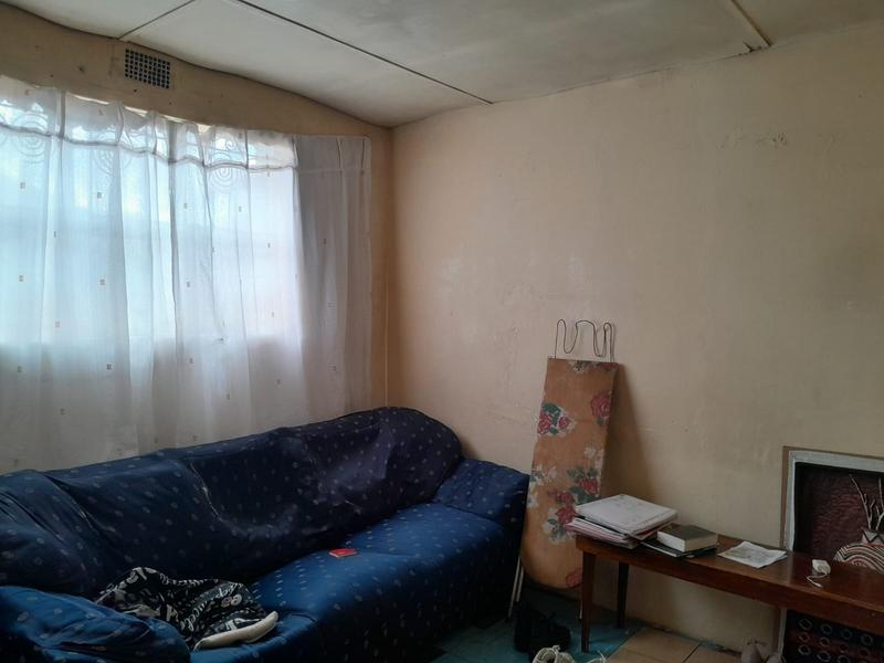 2 Bedroom Property for Sale in Emdeni Gauteng