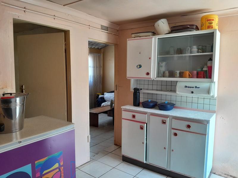 2 Bedroom Property for Sale in Emdeni Gauteng