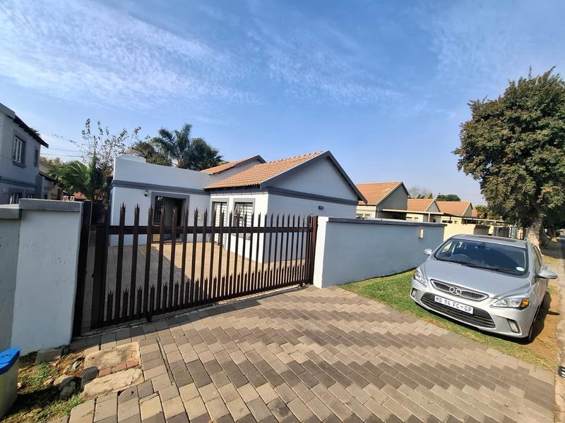 To Let 3 Bedroom Property for Rent in Terenure Gauteng