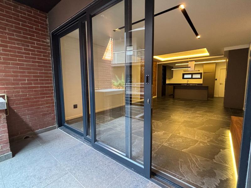 To Let 2 Bedroom Property for Rent in Broadacres Gauteng