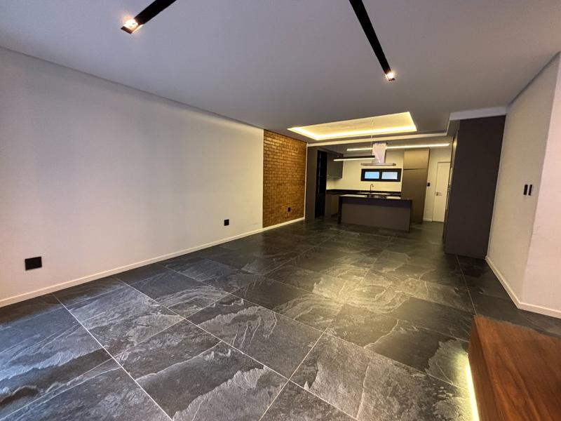 To Let 2 Bedroom Property for Rent in Broadacres Gauteng