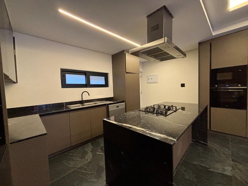 To Let 2 Bedroom Property for Rent in Broadacres Gauteng