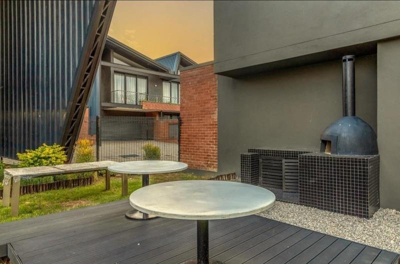 To Let 2 Bedroom Property for Rent in Broadacres Gauteng