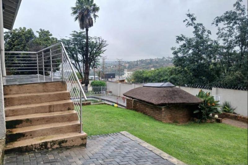 4 Bedroom Property for Sale in Bassonia Gauteng