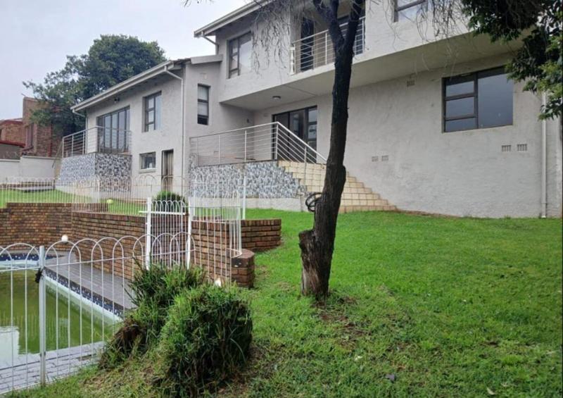 4 Bedroom Property for Sale in Bassonia Gauteng