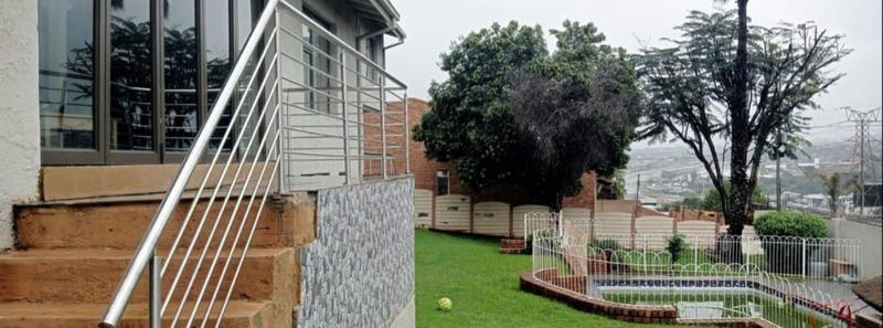 4 Bedroom Property for Sale in Bassonia Gauteng