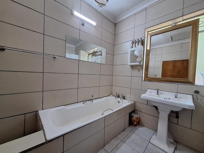 4 Bedroom Property for Sale in Valhalla Gauteng