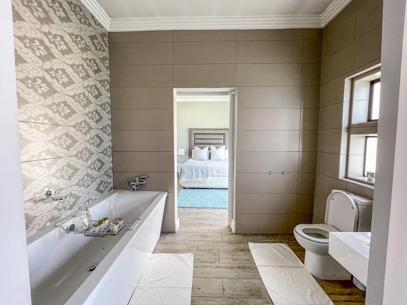 5 Bedroom Property for Sale in Midstream Estate Gauteng