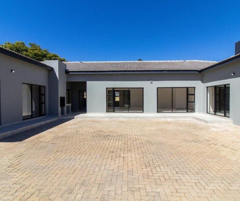 Commercial Property for Sale in Brackenhurst Gauteng