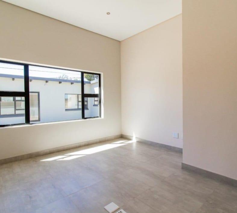 Commercial Property for Sale in Brackenhurst Gauteng