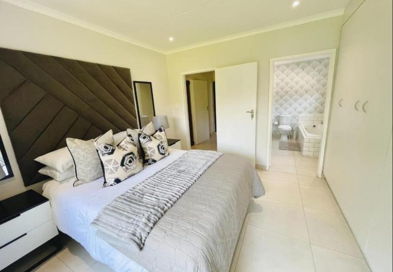 4 Bedroom Property for Sale in Brackenhurst Gauteng