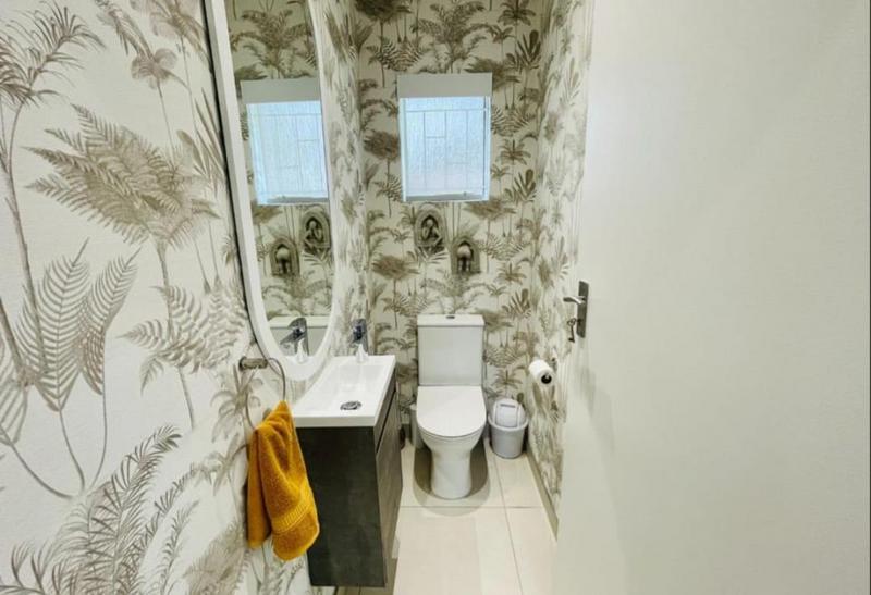4 Bedroom Property for Sale in Brackenhurst Gauteng