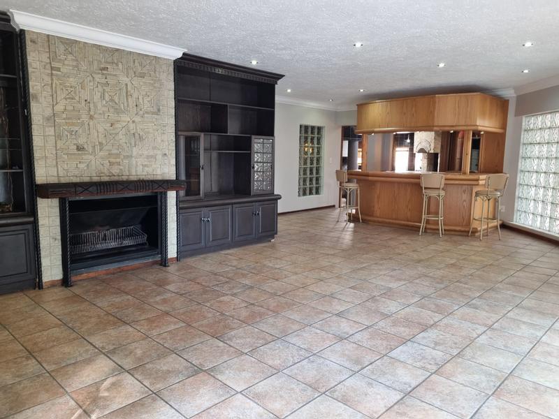 5 Bedroom Property for Sale in Meyersdal Gauteng