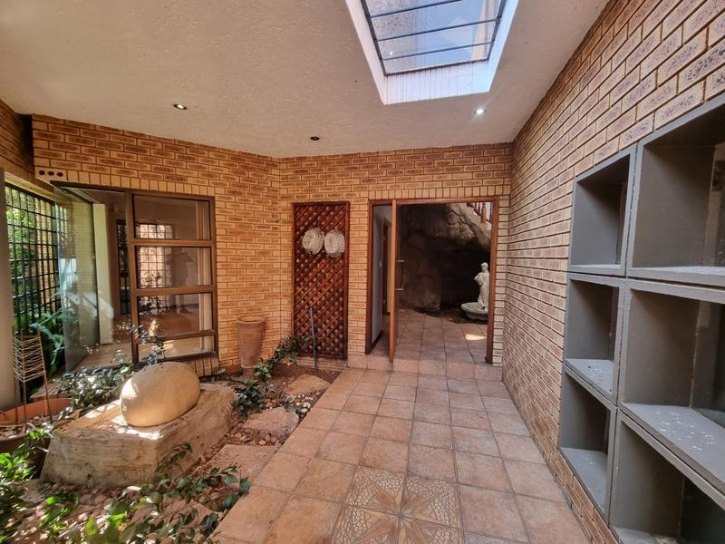 5 Bedroom Property for Sale in Meyersdal Gauteng
