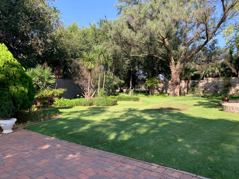 4 Bedroom Property for Sale in Vanderbijlpark SW 5 Gauteng