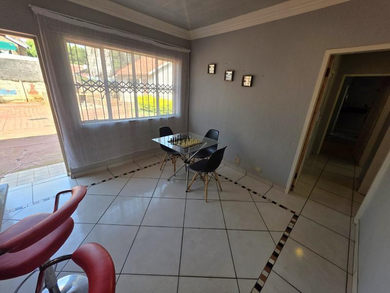 4 Bedroom Property for Sale in Eldorette Gauteng