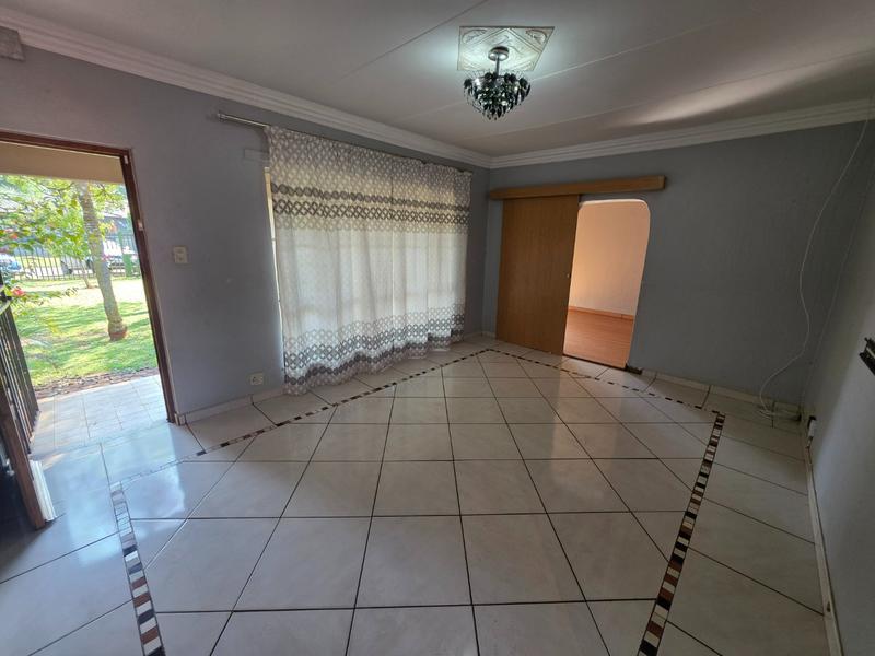 4 Bedroom Property for Sale in Eldorette Gauteng