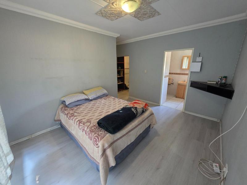 4 Bedroom Property for Sale in Eldorette Gauteng