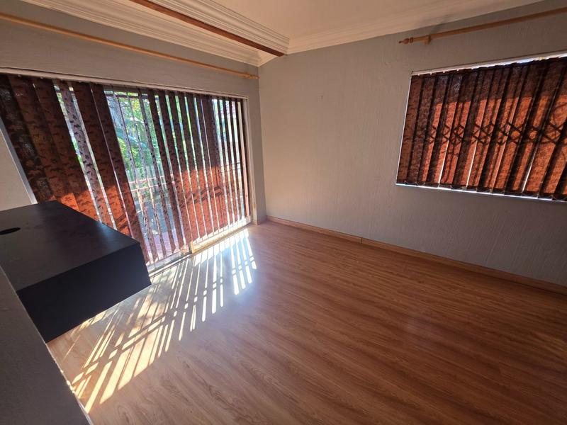4 Bedroom Property for Sale in Eldorette Gauteng