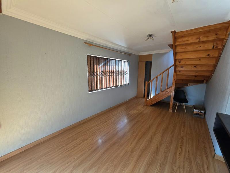 4 Bedroom Property for Sale in Eldorette Gauteng