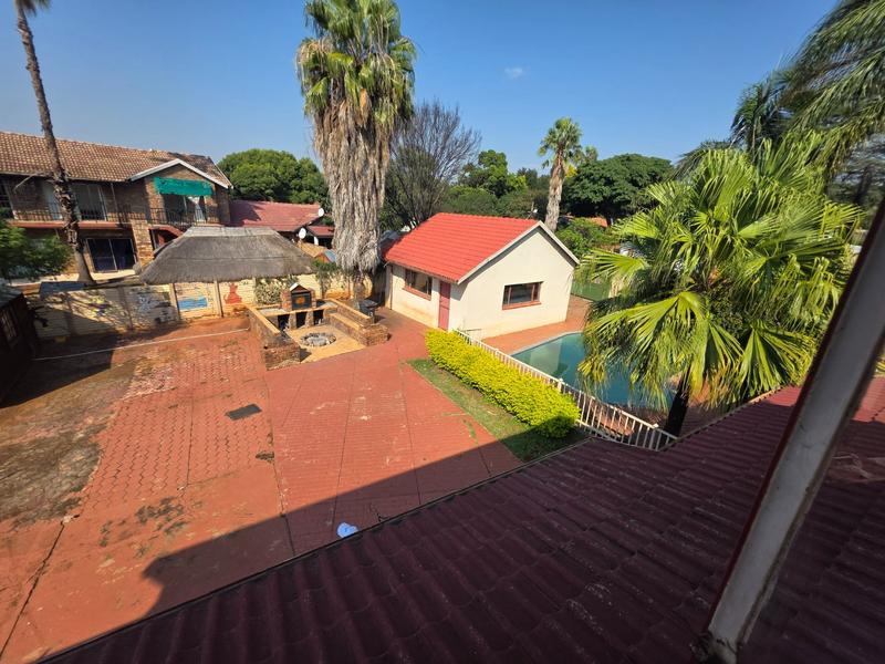 4 Bedroom Property for Sale in Eldorette Gauteng