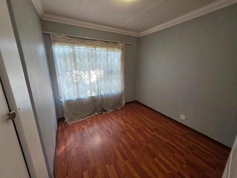 4 Bedroom Property for Sale in Eldorette Gauteng