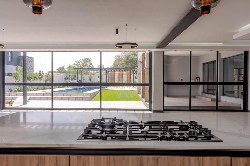 To Let 5 Bedroom Property for Rent in Copperleaf Estate Gauteng