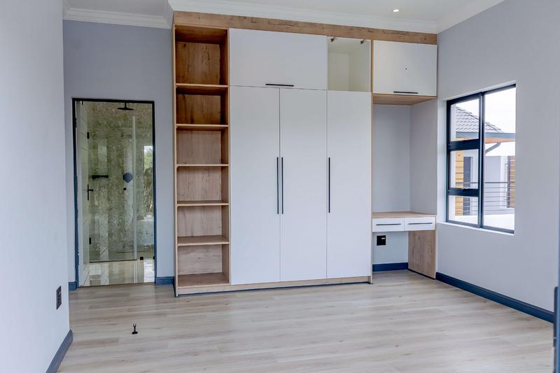 To Let 5 Bedroom Property for Rent in Copperleaf Estate Gauteng