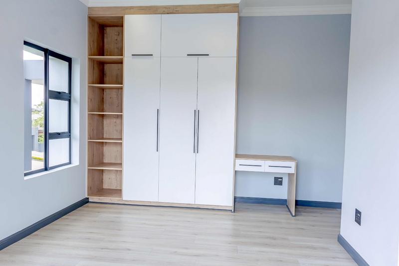 To Let 5 Bedroom Property for Rent in Copperleaf Estate Gauteng