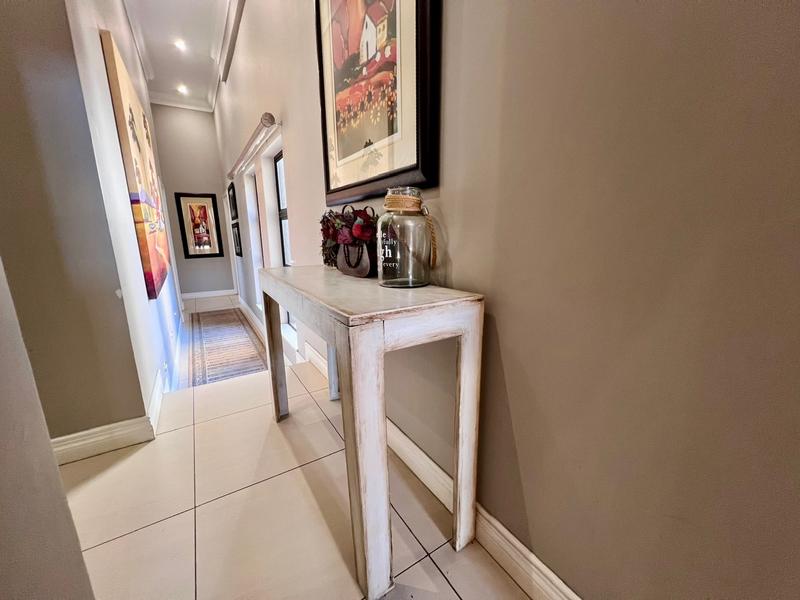 4 Bedroom Property for Sale in Midstream Ridge Gauteng