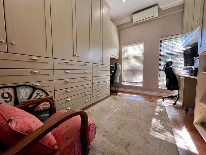 4 Bedroom Property for Sale in Midstream Ridge Gauteng